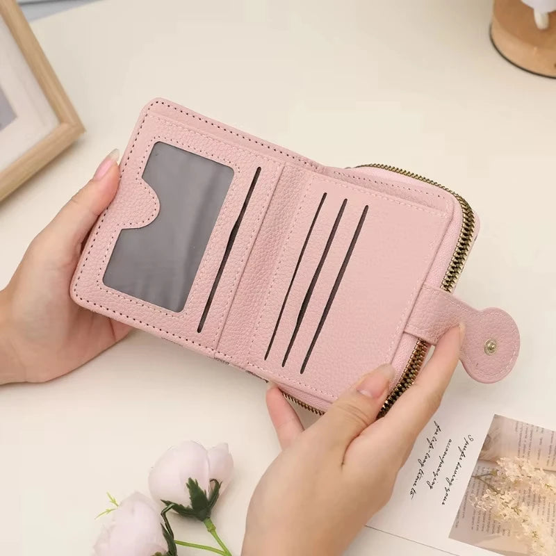 Women's Wallet for Multiple Card Slots, Cash Pocket, Retro Style Mini Purse, Minimalist Charm, Travel Accessory, Daily