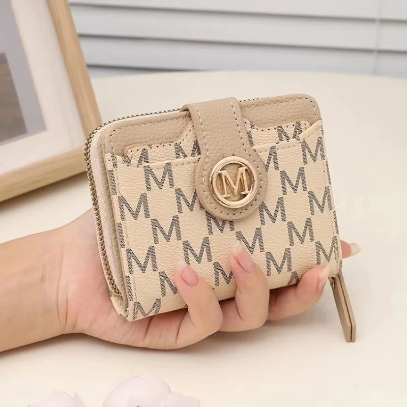 Women's Wallet for Multiple Card Slots, Cash Pocket, Retro Style Mini Purse, Minimalist Charm, Travel Accessory, Daily